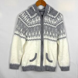Women's Hooded Cardigan Zip Sweater Sz S-M Fair Isle Nordic Soft Fuzzy No Tags